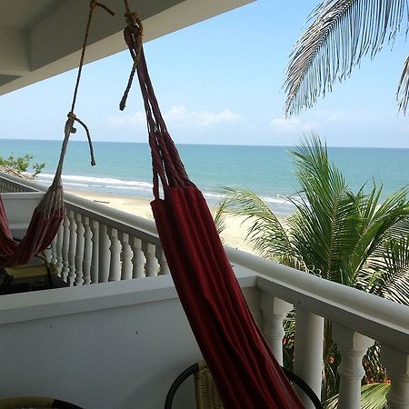 Hotel Emblema Playa Manzanillo エクステリア 写真